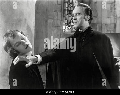 DRACULA A.D. 1972, Christopher Lee, 1972 Stock Photo - Alamy