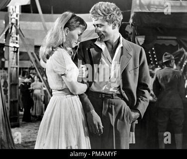 Julie Harris, James Dean, 'East of Eden' (1955) Warner Bros.   File Reference # 33505 109THA  For Editorial Use Only -  All Rights Reserved Stock Photo