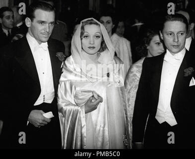 Marlene Dietrich and Douglas Fairbanks Jr. at a film premiere 1937 ...