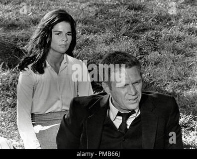 Ali Macgraw, Steve McQueen, 'The Getaway' (1972) Warner Bros.  File Reference # 33536 830THA  For Editorial Use Only -  All Rights Reserved