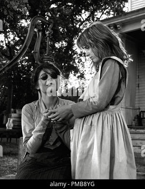 Anne Bancroft, Patty Duke, 'The Miracle Worker', 1962 United Artists  File Reference # 32557 341THA Stock Photo