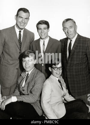 Fred MacMurray, Don Grady, William Demarest, Barry Livingston, Stanley Livingston, 'My Three Sons' circa 1965 CBS  File Reference # 32914 576THA Stock Photo