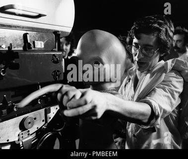 Director Steven Spielberg, 'Close Encounters of the Third Kind' 1977 Columbia   File Reference # 33371 675THA Stock Photo