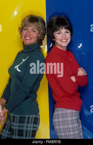 Studio Publicity Still from 'Laverne & Shirley'  Penny Marshall, Cindy Williams  1978  File Reference # 32914 133THA Stock Photo