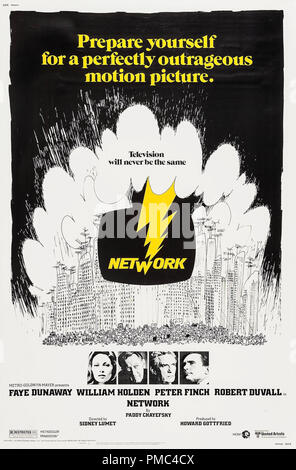 Faye Dunaway, William Holden,  Network (United Artists, 1976). Poster  File Reference # 33595 662THA Stock Photo