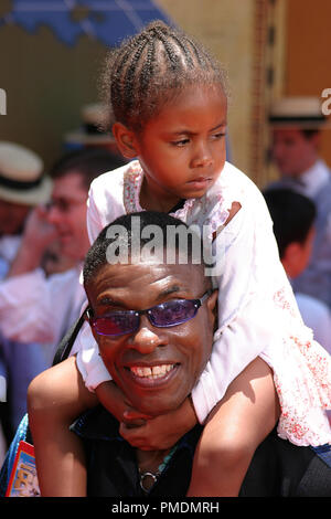 Around the World in 80 (Eighty) Days Premiere 6-13-2004 Keith David and daughter Photo by Joseph Martinez / PictureLux  File Reference # 21860 0059-picturelux  For Editorial Use Only - All Rights Reserved Stock Photo