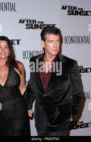 'After The Sunset' Premiere Keely Shaye Smith, Pierce Brosnan 11-04-2004 Photo by Joseph Martinez / PictureLux  File Reference # 21990 0030-picturelux  For Editorial Use Only - All Rights Reserved Stock Photo