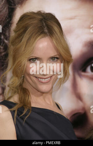 Leslie Mann "Knocked Up" Premiere - Arrivals held at Mann's Village