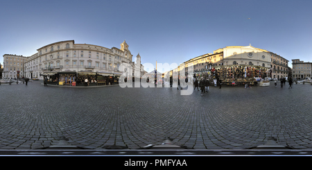 360 degree panoramic view of Piazza Navona