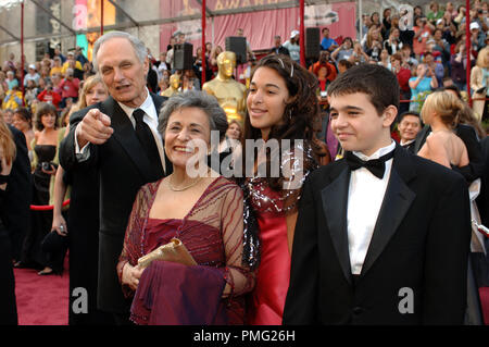 Alan Alda arrives at the 77th Annual Academy Awards in Los Angeles ...