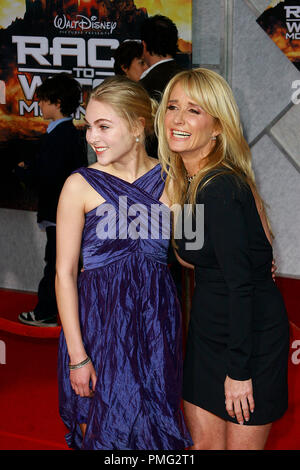 'Race to Witch Mountain' Premiere Annasophia Robb and Kim Richards  3-11-2009 / El CapitanTheatre / Hollywood, CA / Paramount Pictures / © Joseph Martinez/Picturelux - All Rights Reserved  File Reference # 30001 0064PLX   For Editorial Use Only -  All Rights Reserved Stock Photo