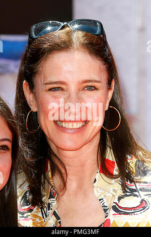 Mimi Rogers at the "Earth" World Premiere at the El Capitan Theatre in