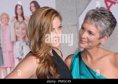 Jamie Lee Curtis and daughter Annie Guest at the World Premiere of Touchstone Pictures 'You Again'. Arrivals held at the El Capitan Theatre in Hollywood, CA. September 22, 2010. Photo by: Richard Chavez / PictureLux File Reference # 30484 099RAC   For Editorial Use Only -  All Rights Reserved Stock Photo