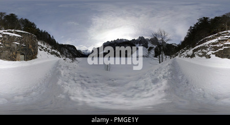 360 degree panoramic view of Vorderer Gosausee, Upper Austria (2)