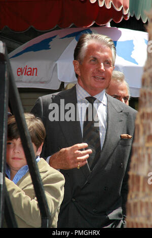 George Hamilton celebrates his 70th Birthday at the Hollywood Chamber of Commerce ceremony to honor him with the 2,388th Star on the Hollywood Walk of Fame on Hollywood Boulevard in Hollywood, CA, August 12, 2009.  Photo by Joseph Martinez/Picturelux File Reference # 30058 01PLX   For Editorial Use Only -  All Rights Reserved Stock Photo