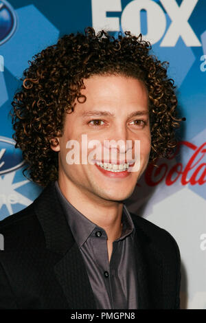 American Idol finalists Justin Guarini 2002 MTV Video Music Awards