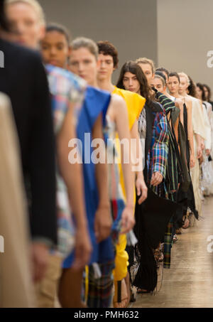 London, UK. 15th Sep, 2018. Models walks the runway at the Marta Ports 1961 show during the London Fashion Week. Credit: Rahman Hassani/SOPA Images/ZUMA Wire/Alamy Live News Stock Photo