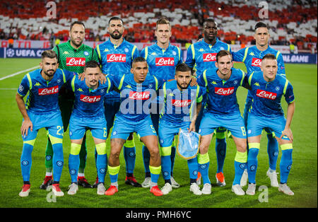 Belgrade, Serbia. 18th Sep, 2018. Crvena Zvezda's El Fardou Ben Nabouhane  (R) vies with Napoli's Raul Albiol during a UEFA Champions League group C  match between Crvena Zvezda and Napoli in Belgrade