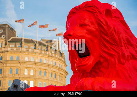 London, UK. 18th September 2018. Feed The Lions by artist and designer Es Devlin in Trafalgar Square. It is a new interactive sculpture incorporating machine learning and exploring the parameters of design and AI. It follows a year-long collaboration with Google Arts & Culture. Credit: Guy Bell/Alamy Live News Stock Photo
