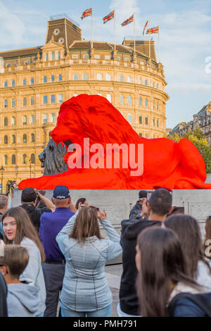 London, UK. 18th September 2018. Feed The Lions by artist and designer Es Devlin in Trafalgar Square. It is a new interactive sculpture incorporating machine learning and exploring the parameters of design and AI. It follows a year-long collaboration with Google Arts & Culture. Credit: Guy Bell/Alamy Live News Stock Photo