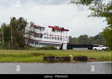 Maryland, USA. 16th Sep, 2018. September 16, 2018, Pollocksville, NC- Damaged boats near New Bern. Credit: Michael Jordan/ZUMA Wire/Alamy Live News Stock Photo