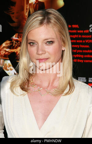 Amy Smart at the premiere of Paramount Pictures' 