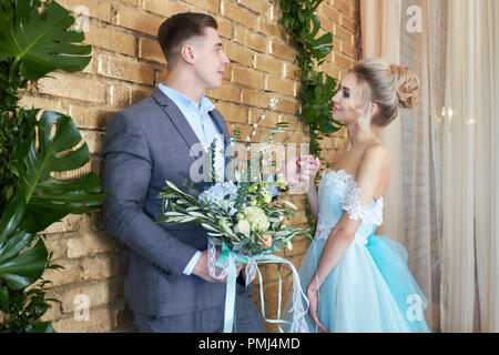 232,294 Bride Suit Royalty-Free Images, Stock Photos & Pictures |  Shutterstock