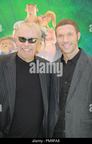 Bespreken overhemd schetsen Travis knight and phil knight hi-res stock photography and images - Alamy