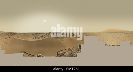 360 degree panoramic view of Mars Panorama - Curiosity rover: Martian solar day 530