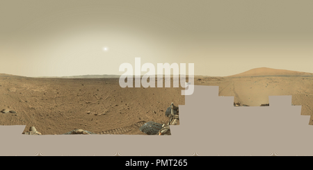 360 degree panoramic view of Mars Panorama - Curiosity rover: Martian solar day 541