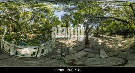 360° view of yunnan Ancient City dali Butterfly Spring 2——The crescent ...