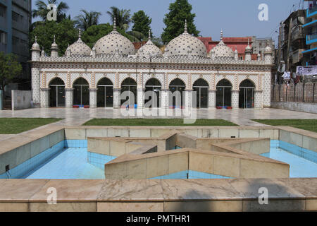 Dhaka, Bangladesh - April 18, 2015: Star Mosque (Tara Masjid), is a mosque at Armanitola in Dhaka, Bangladesh. The mosque has ornate designs and is de Stock Photo