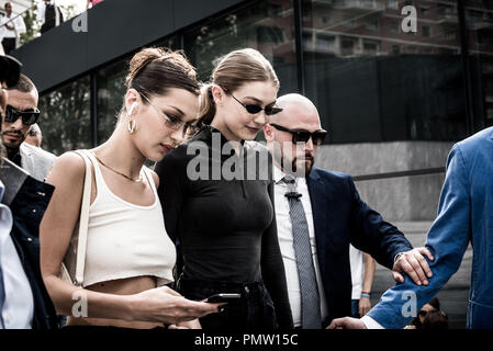 Milan, Italy. 19th sep, 2018. Gigi and Bella Hadid arrive at Alberta Ferretti fashion show for the Milan fashion week in Milan, Italy. Credit: Marco Aprile/Alamy Live Credit: Marco Aprile/Alamy Live News Stock Photo