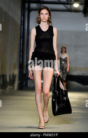 Milan, Italy. 19th Sep, 2018. fashion show: N Â° 21 Credit: Independent Photo Agency/Alamy Live News Stock Photo