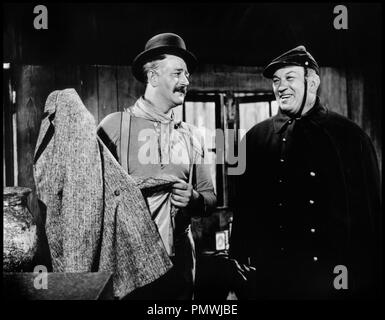 wore john she wayne 1949 ribbon yellow usa victor mclaglen ford heroique charge la et alamy bellah warner rko db