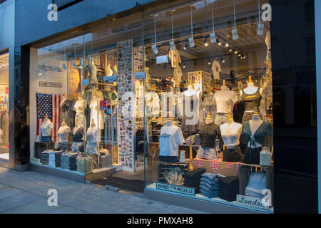 Brandy melville store hi-res stock photography and images - Alamy