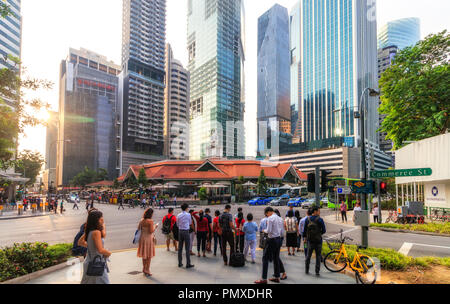 Singapore - July 13, 2018: Pedestrians In Singapore Stock Photo