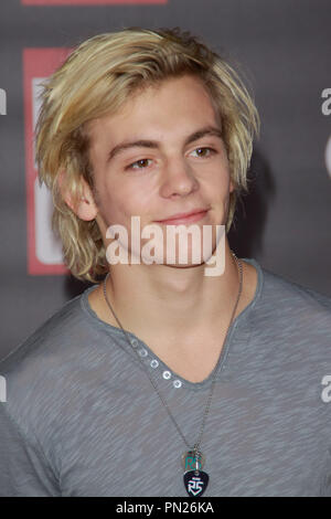 R5 ross lynch hi-res stock photography and images - Alamy