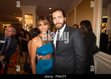 Beverly Hills, CA. August 13, 2015 Hollywood Foreign Press Association presents annual Grants Dinner Thursday night from the Beverly Wilshire Hotel.  The HFPA will present more than $2 million in donations to non-profit entertainment-related organizations and scholarship programs. Pictured: Jake Gyllenhaal and Halle Berry   File Reference # 32703 037JRC  For Editorial Use Only -  All Rights Reserved Stock Photo