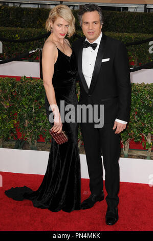 Mark Ruffalo & wife Sunrise Coigney at the 22nd Annual Screen Actors Guild Awards held at the Shrine Auditorium in Los Angeles, CA on Saturday, January 30, 2016. Photo by PRPP PRPP / PictureLux  File Reference # 32824 053PRPP01  For Editorial Use Only -  All Rights Reserved Stock Photo