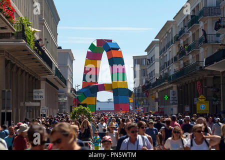 Le Havre: crowd of passers-by and 'Catene de Containers', by artist Vincent Ganivet, work of art for the festivities of the city’s 500th anniversary ( Stock Photo