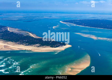 Lege-Cap-Ferret (south-western France): aerial view of the Cap Ferret peninsula, at the entrance to the Arcachon Bay (not available for postcard editi Stock Photo
