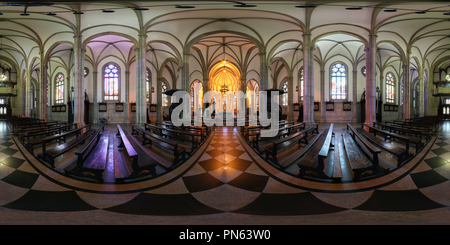 360 degree panoramic view of Catedral Sao Pedro de Alcantara em Petropolis vista por dentro