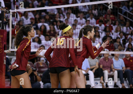 Los Angeles, CA, USA. 19th Sep, 2018. USC Trojans at the net during the UCLA Bruins vs USC Trojans at Galen Center on September 19, 2018. (Photo by Jevone Moore) Credit: csm/Alamy Live News Stock Photo