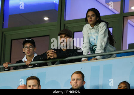 Manchester, UK. 19th Sep, 2018. Manchester City manager Pep Guardiola watches the UEFA Champions League Group match between Manchester City and Lyon at the Etihad Stadium on September 19th, 2018 in Manchester, England. | usage worldwide Credit: dpa/Alamy Live News Stock Photo