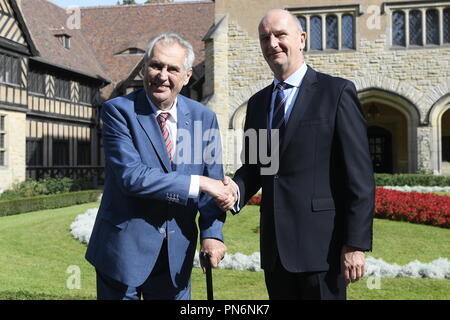 Potsdam, Germany. 20th Sep, 2018. Czech President Milos Zeman, left, meets Brandenburg Minister President Dietmar Woidtke at Cecilienhof Chateau (where the Potsdam Conference took place in the summer of 1945 after the WWII) in Potsdam, Germany, on Thursday, September 20, 2018. Credit: Ondrej Deml/CTK Photo/Alamy Live News Stock Photo