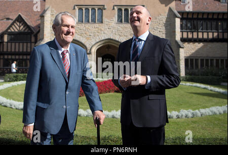 Potsdam, Brandenburg. 20th Sep, 2018. Milos Zeman (l), Czech President and Dietmar Woidke, Prime Minister of Brandenburg, stand in front of the backdrop of Cecilienhof Castle. Zeman visited the Potsdam Agreement Memorial in Potsdam's Cecilienhof Palace. The Czech President is on a three-day state visit to Germany. Credit: Ralf Hirschberger/dpa/Alamy Live News Stock Photo