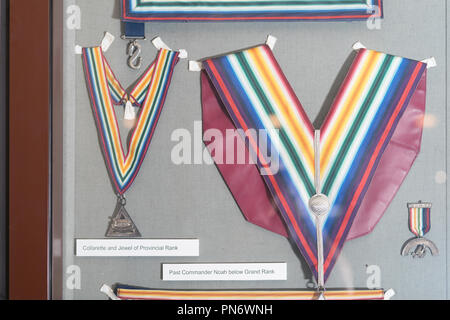 London, UK. 20th September 2018. An exhibit in the Museum of Freemasonry in London at the opening of its exhibition of masonic jewels, Bejewelled: Badges, Brotherhood and Identity, the UK's first major exhibition of masonic jewels. Photo date: Thursday, September 20, 2018. Photo: Roger Garfield/Alamy Credit: Roger Garfield/Alamy Live News Stock Photo