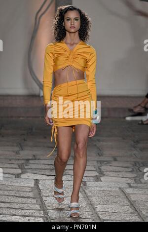 Milan, Italy. 20th Sep, 2018. Milan Fashion Week Fashion Women Spring Summer 2019.Daizy Shely fashion show. In the photo: model Credit: Independent Photo Agency/Alamy Live News Stock Photo