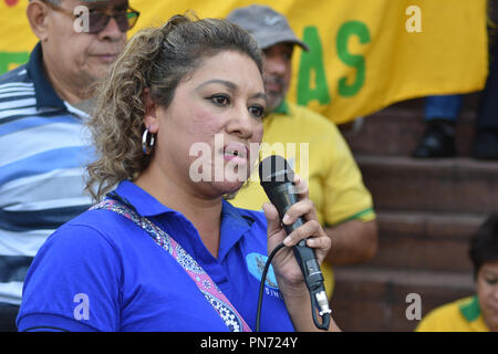 San Salvador, El Salvador, 20th September, 2018, Supreme CourtÂ´s union protest against labor abuse committed by judges. Credit: Camilo Freedman/Alamy Live News Stock Photo